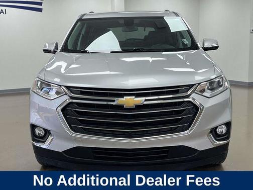 Silver Ice Metallic 2019 Chevrolet Traverse LT Leather