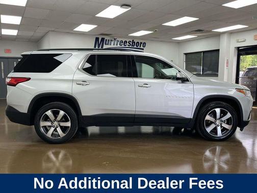 Silver Ice Metallic 2019 Chevrolet Traverse LT Leather