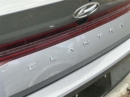 2023 Hyundai ELANTRA HEV Limited