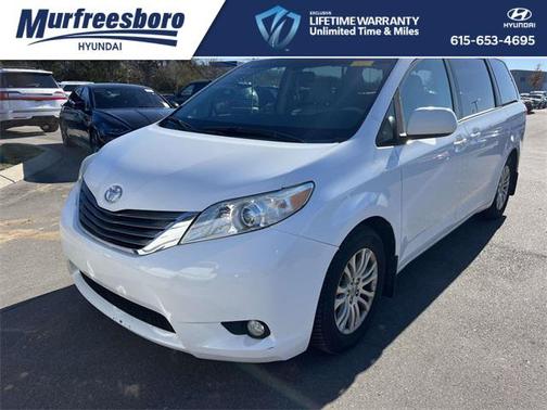 2012 Toyota Sienna XLE