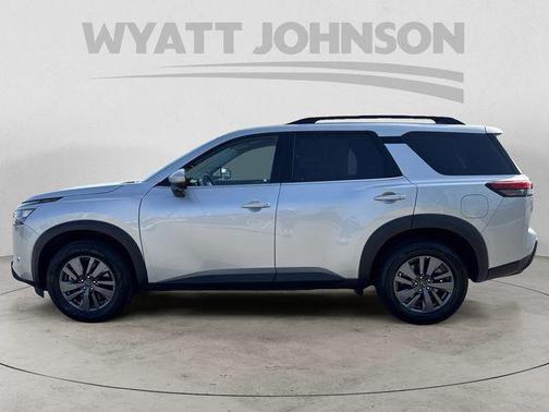 Brilliant Silver Metallic 2024 Nissan Pathfinder SV FWD