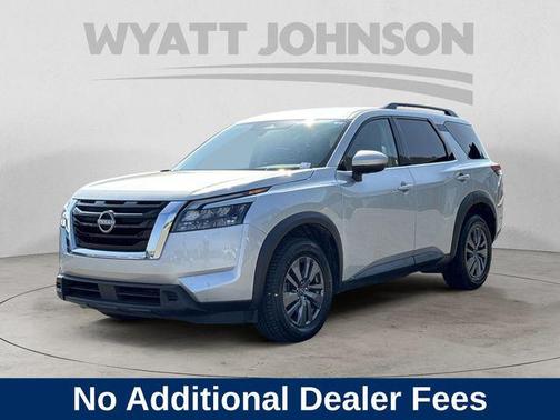Brilliant Silver Metallic 2024 Nissan Pathfinder SV FWD