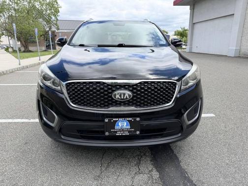 Ebony Black 2016 Kia Sorento LX