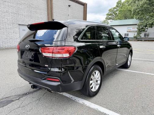Ebony Black 2016 Kia Sorento LX