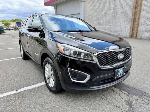 Ebony Black 2016 Kia Sorento LX