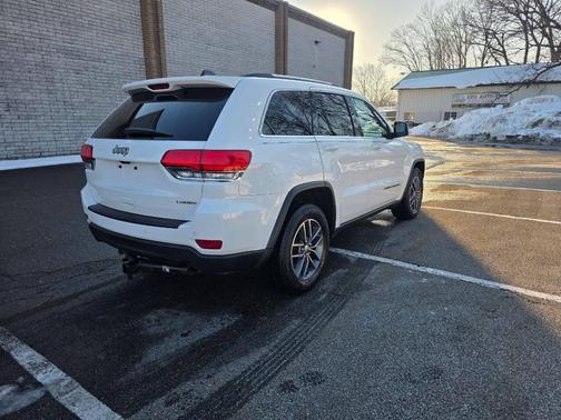 2018 Jeep Grand Cherokee Laredo E