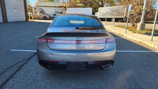 2016 Lincoln MKZ Base