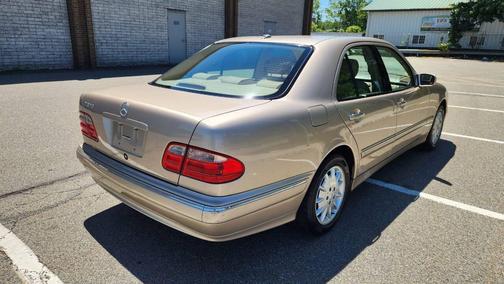 Tan 2001 Mercedes-Benz E-Class E 320 4dr Sedan