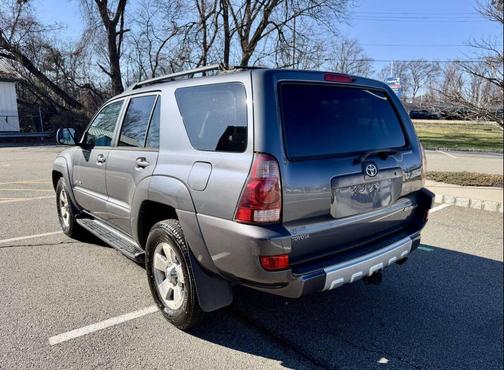 2004 Toyota 4Runner SR5