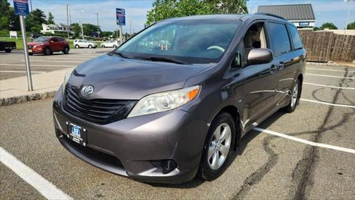 2013 Toyota Sienna LE