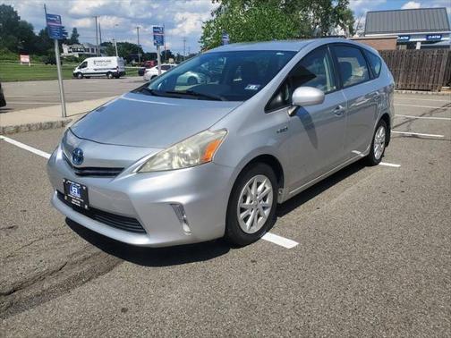 2012 Toyota Prius v Five