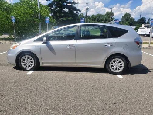 2012 Toyota Prius v Five
