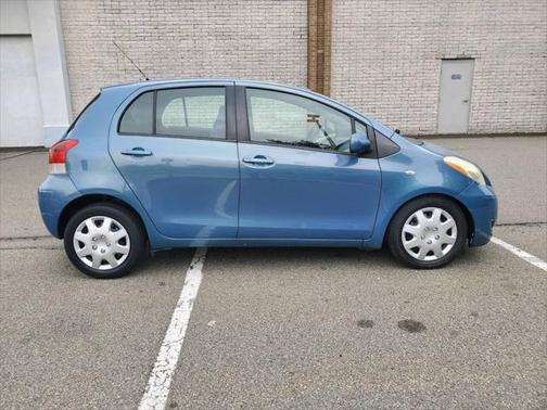 2009 Toyota Yaris Base
