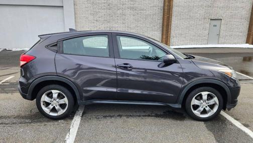 2017 Honda HR-V LX