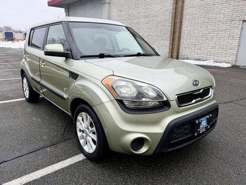2012 Kia Soul +