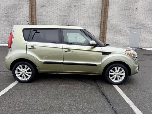 2012 Kia Soul +