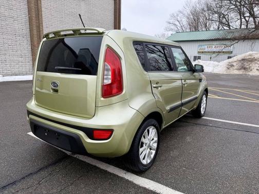 2012 Kia Soul +