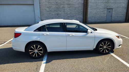 2014 Chrysler 200 Touring