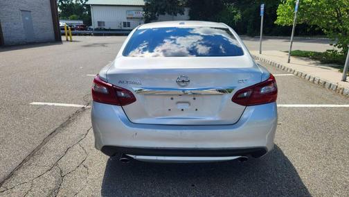 Brilliant Silver 2018 Nissan Altima 2.5 SV