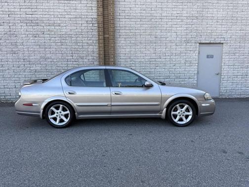 2002 Nissan Maxima SE
