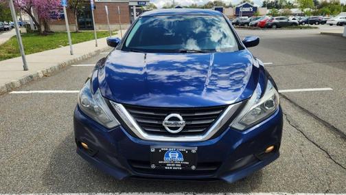 Deep Blue Pearl 2018 Nissan Altima 2.5 SR