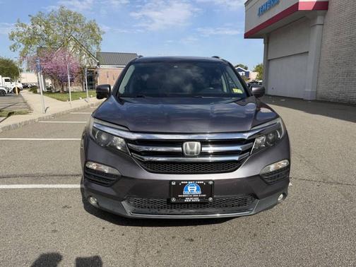 Modern Steel Metallic 2016 Honda Pilot Touring