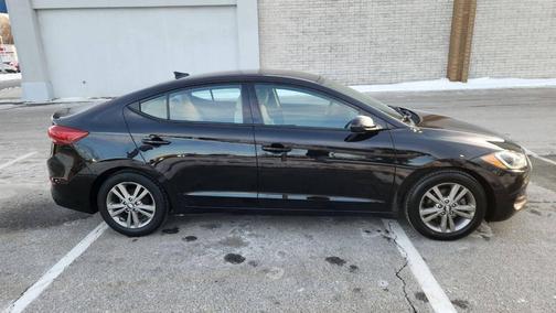 2017 Hyundai ELANTRA Limited