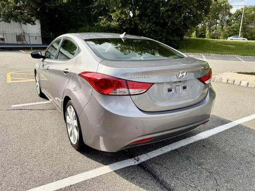 2011 Hyundai ELANTRA Limited