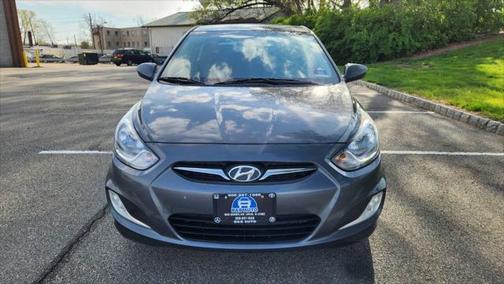 2012 Hyundai Accent SE