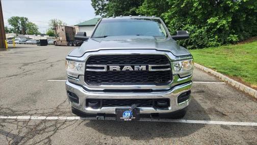 2019 RAM 3500 Tradesman Crew Cab 4x4 8' Box