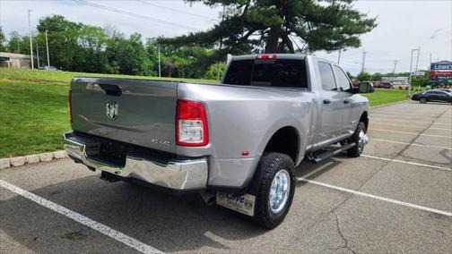 2019 RAM 3500 Tradesman Crew Cab 4x4 8' Box