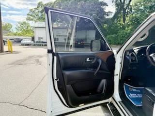 2017 INFINITI QX80 Base