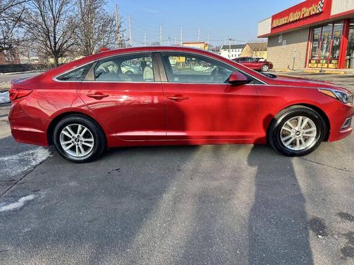 2017 Hyundai SONATA SE