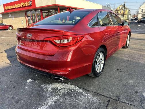 2017 Hyundai SONATA SE