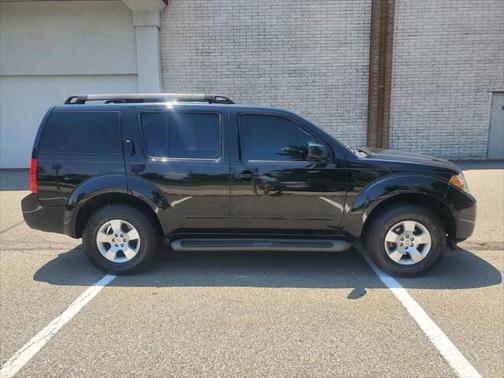 2012 Nissan Pathfinder S