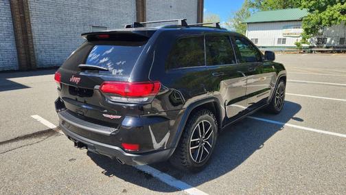 Diamond Black Crystal Pearlcoat 2020 Jeep Grand Cherokee Trailhawk