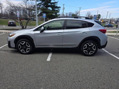 Ice Silver Metallic 2019 Subaru Crosstrek 2.0i Limited