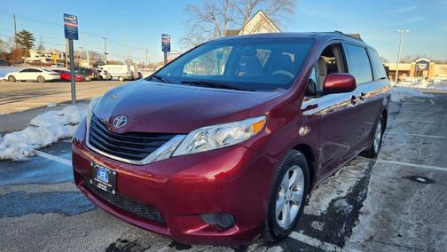 2011 Toyota Sienna LE