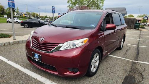 Salsa Red Pearl 2015 Toyota Sienna LE
