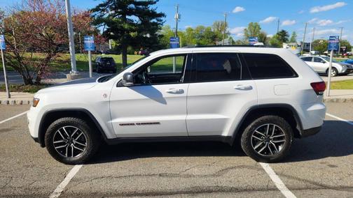 Bright White Clearcoat 2020 Jeep Grand Cherokee Trailhawk