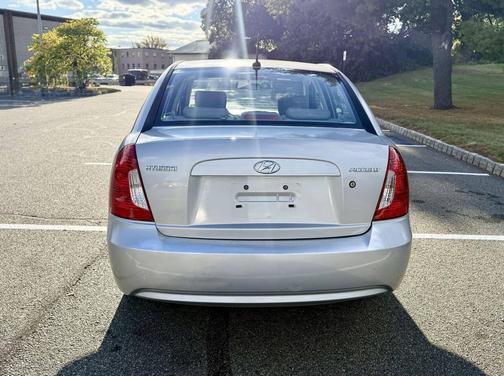 2009 Hyundai Accent SE