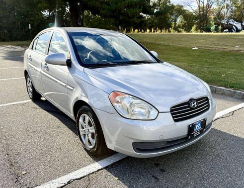 2009 Hyundai Accent SE