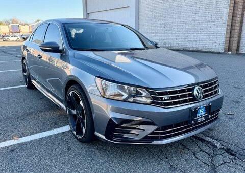 2017 Volkswagen Passat 1.8T R-Line w/Comfort