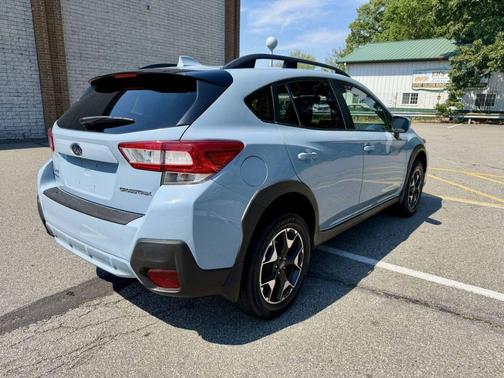 Quartz Blue Pearl 2019 Subaru Crosstrek 2.0i Premium