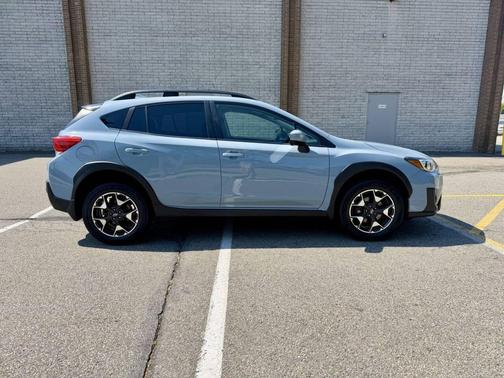 Quartz Blue Pearl 2019 Subaru Crosstrek 2.0i Premium