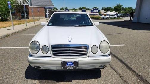 1997 Mercedes-Benz E-Class E 320 4dr Sedan