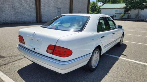 1997 Mercedes-Benz E-Class E 320 4dr Sedan
