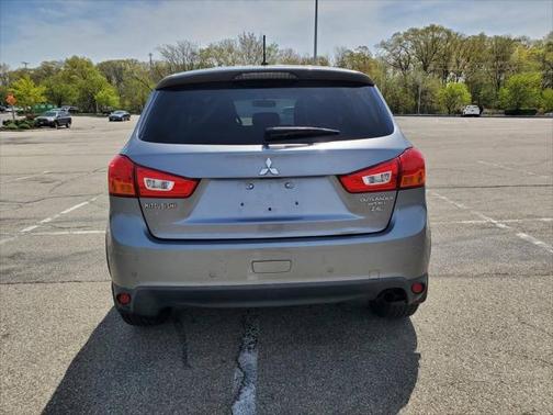 2016 Mitsubishi Outlander Sport 2.4 ES