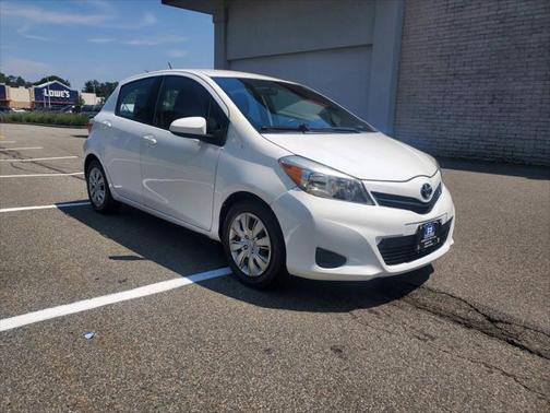 2014 Toyota Yaris L