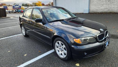 2005 BMW 325 325i 4dr Sedan